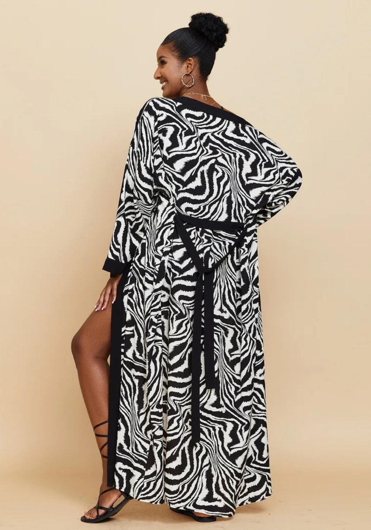 Kimono Schwarz Weiß