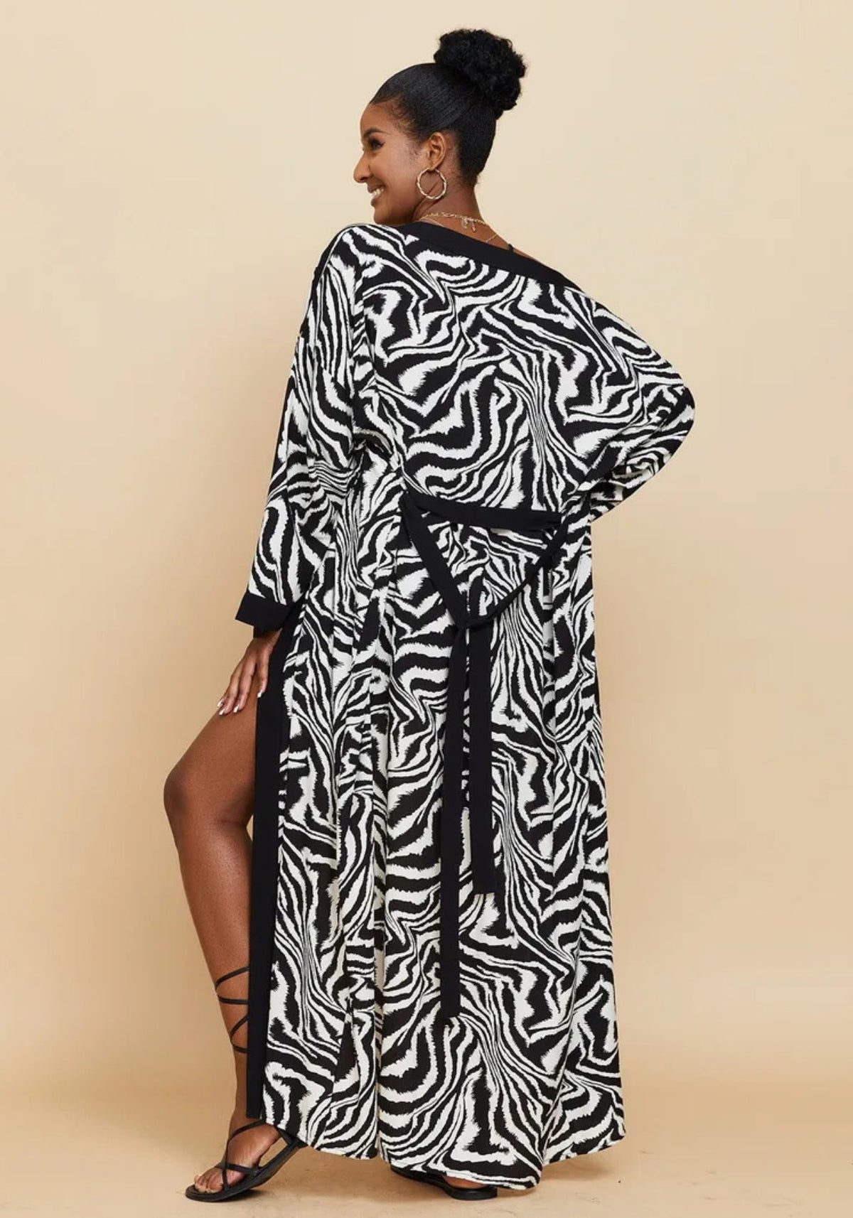 Kimono Schwarz Weiß