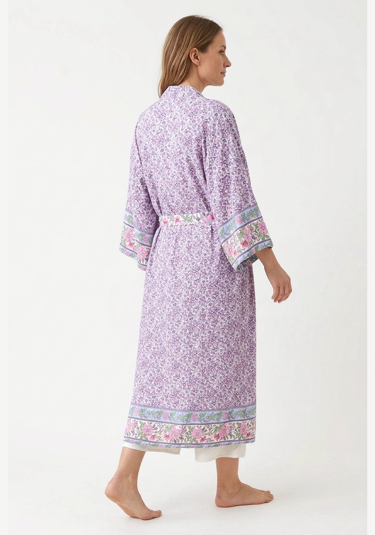 Langer Boho-Kimono Lila mit Streublumen | Sumihana
