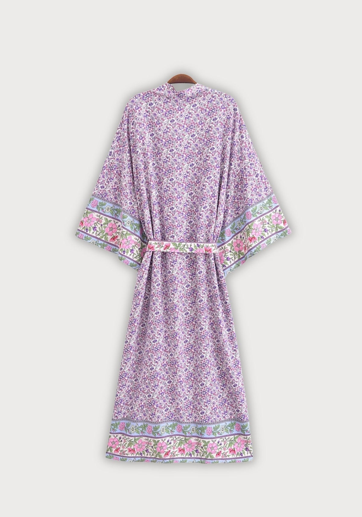 Langer Boho-Kimono Lila mit Streublumen | Sumihana