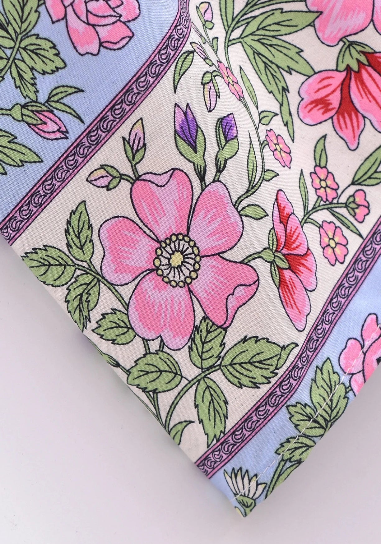 Langer Boho-Kimono Lila mit Streublumen | Sumihana