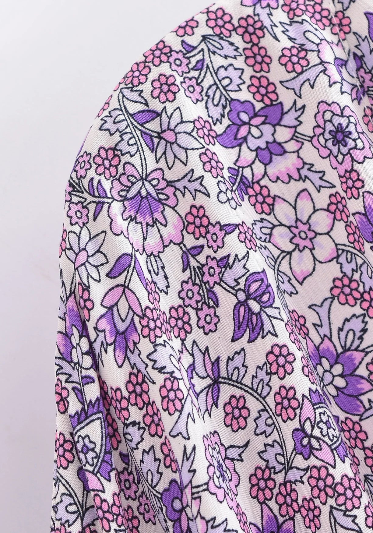 Langer Boho-Kimono Lila mit Streublumen | Sumihana