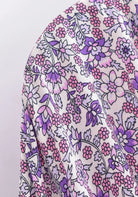 Langer Boho-Kimono Lila mit Streublumen | Sumihana