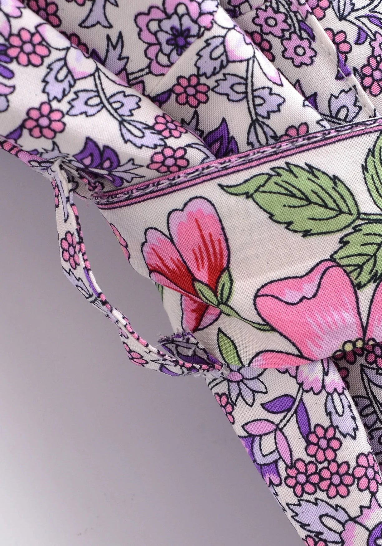 Langer Boho-Kimono Lila mit Streublumen | Sumihana