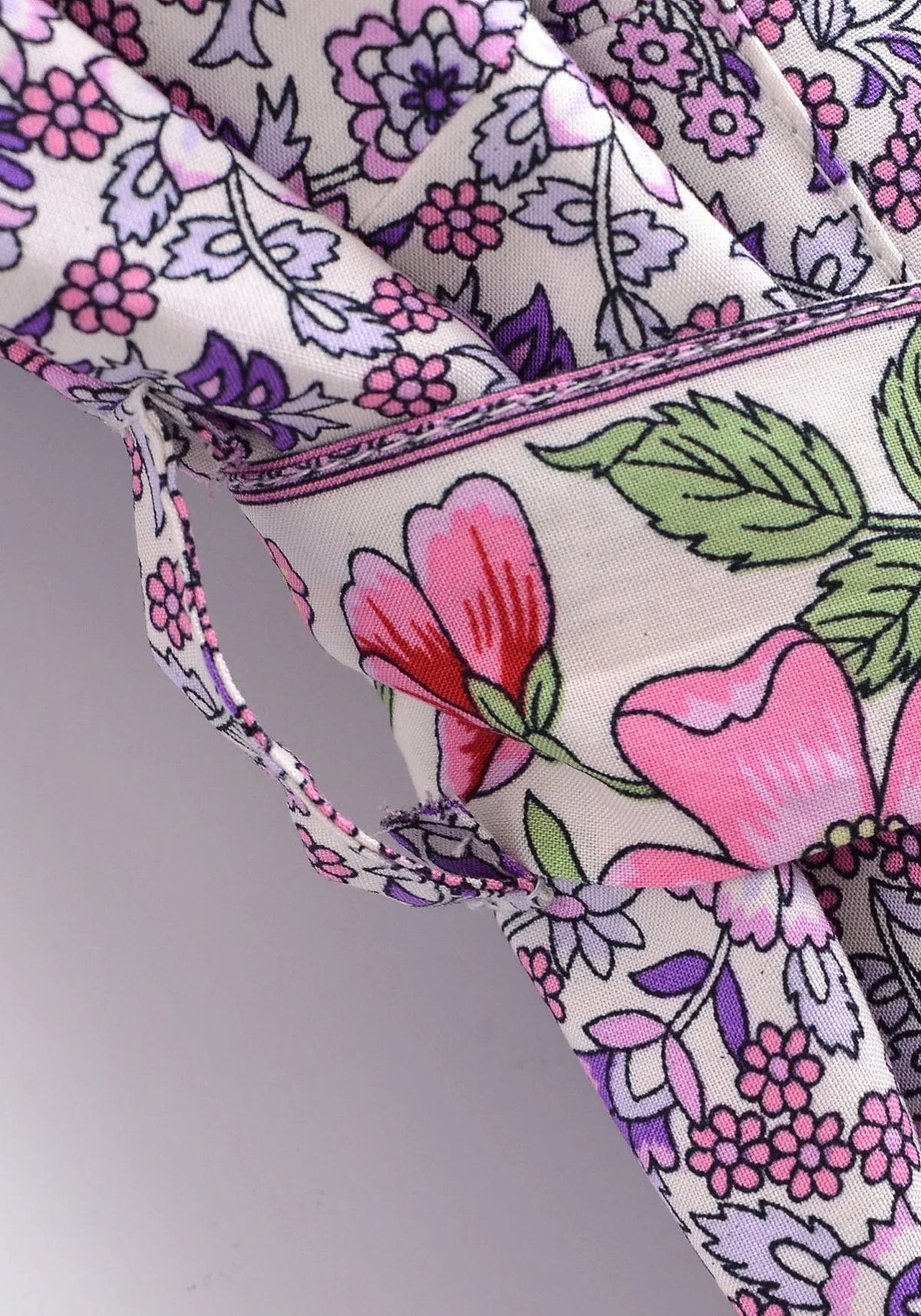 Langer Boho-Kimono Lila mit Streublumen | Sumihana