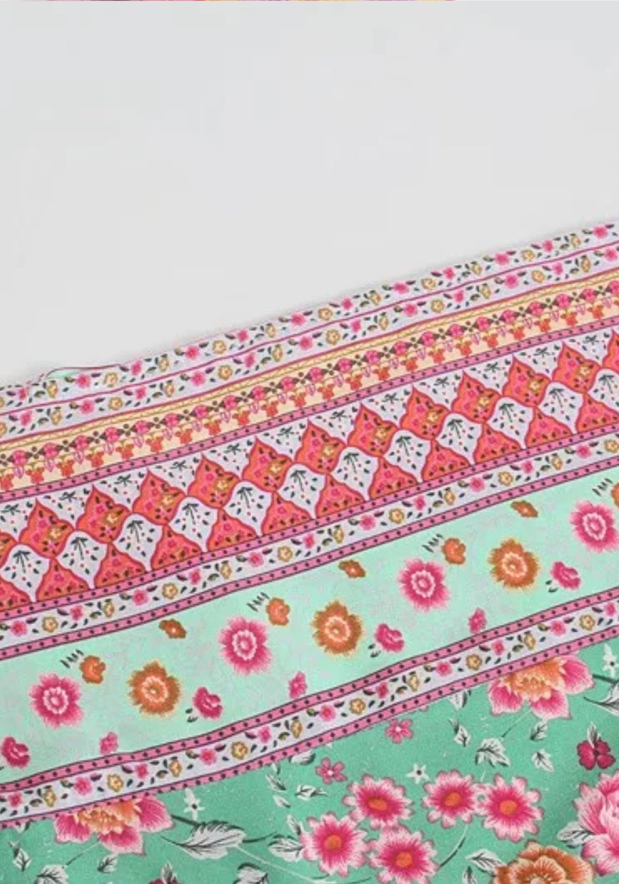 Langer Boho-Kimono Mintgrün mit Rosenmuster