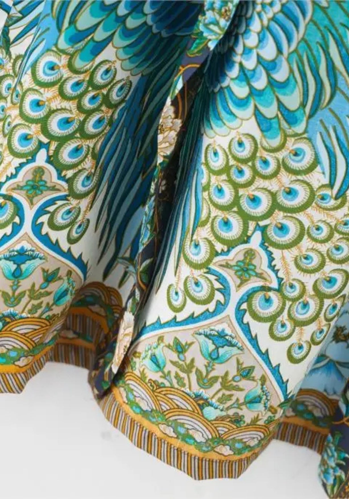 Langer Kimono Türkis mit Pfauenmuster