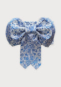 Blau-Weiß mit Blumen